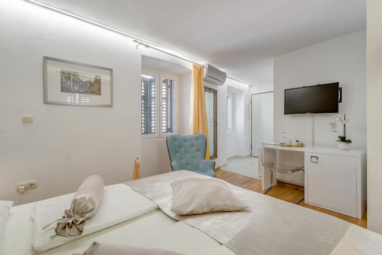 Guesthouse Imperator Split Bagian luar foto