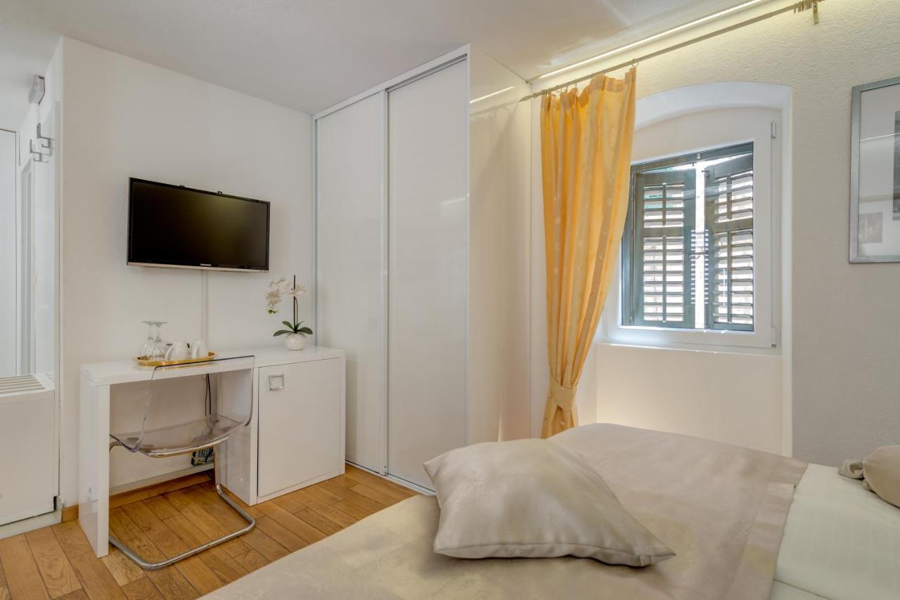 Guesthouse Imperator Split Bagian luar foto