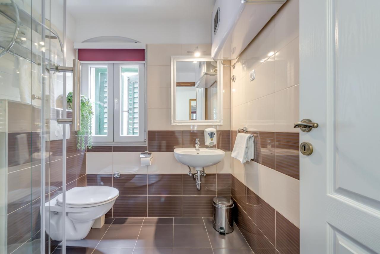 Guesthouse Imperator Split Bagian luar foto