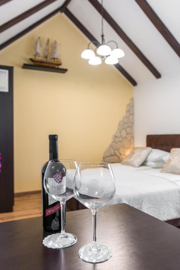 Guesthouse Imperator Split Bagian luar foto