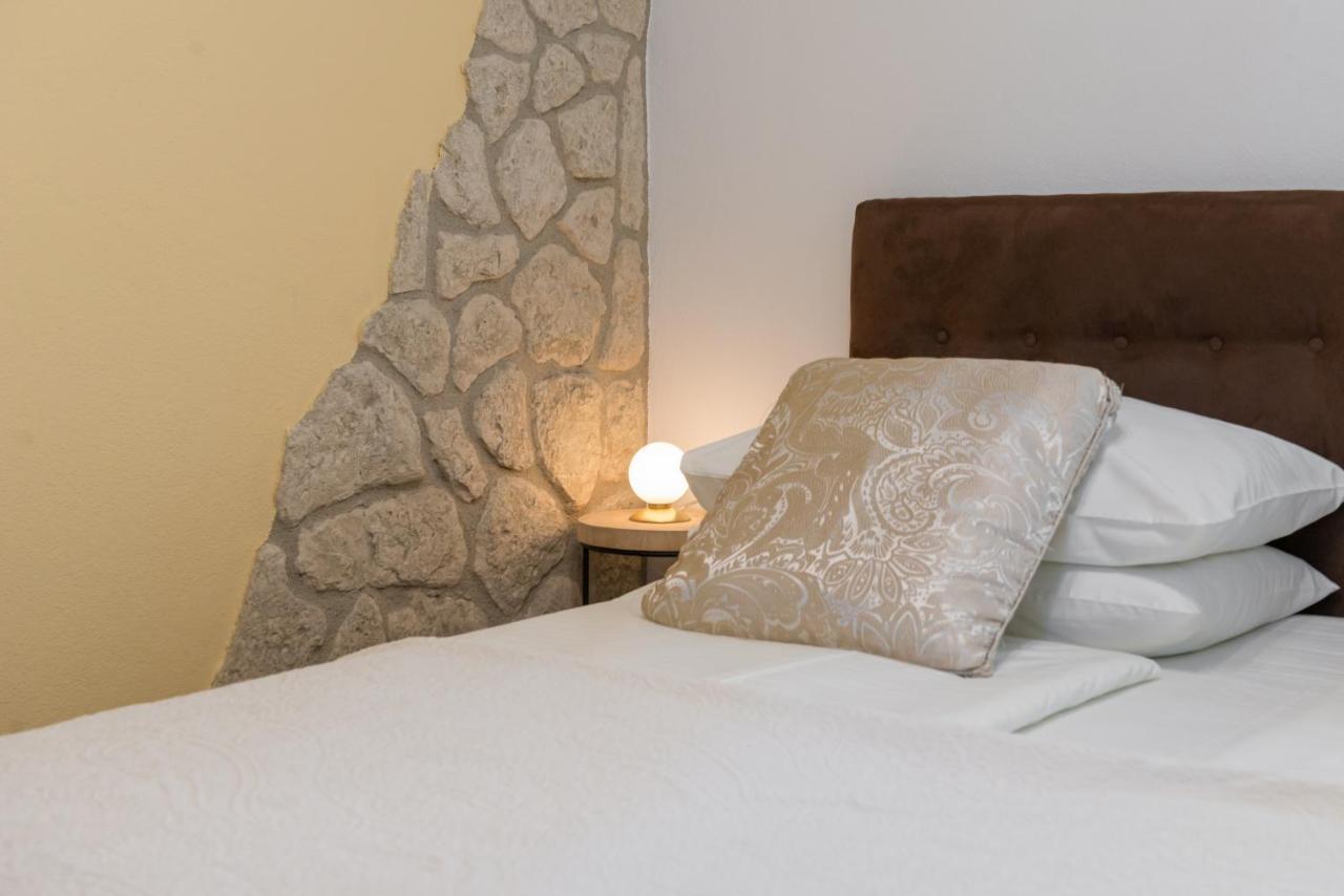 Guesthouse Imperator Split Bagian luar foto