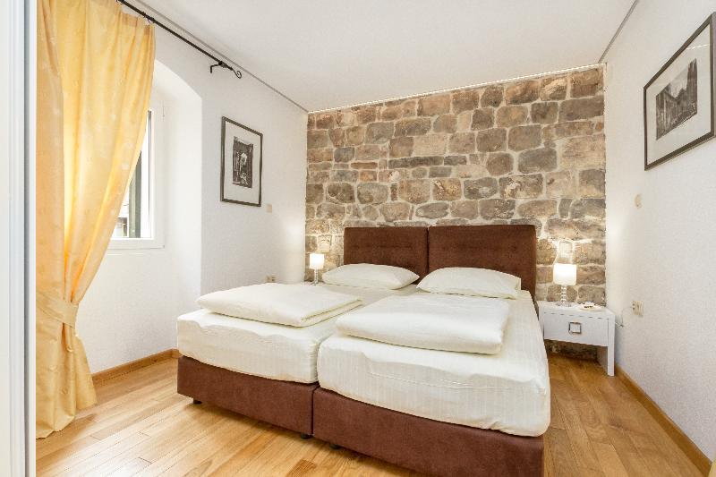 Guesthouse Imperator Split Bagian luar foto